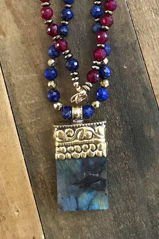 Scenic Woods n’ Turquoise NeckGarland