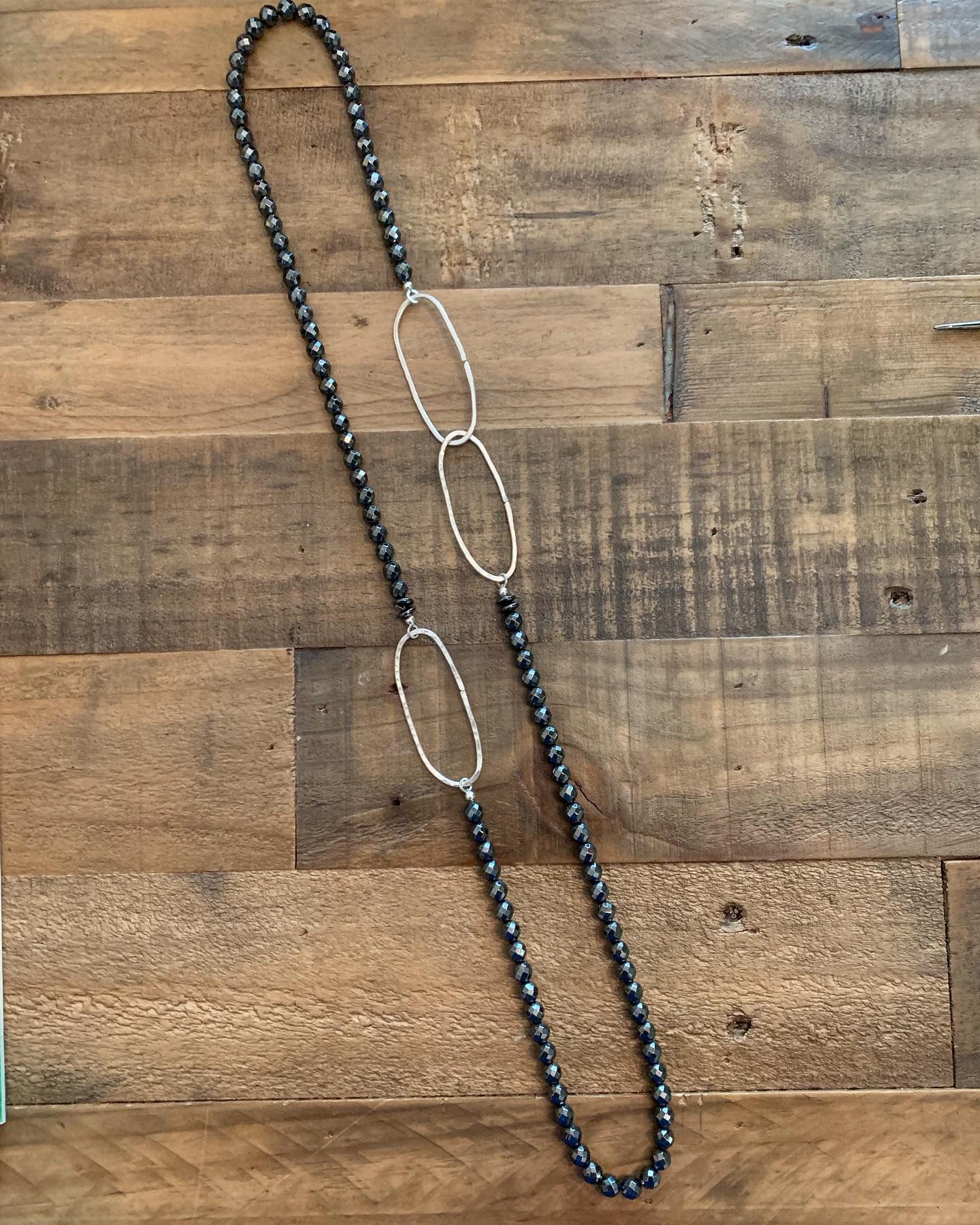 Triple Link Neck Garland