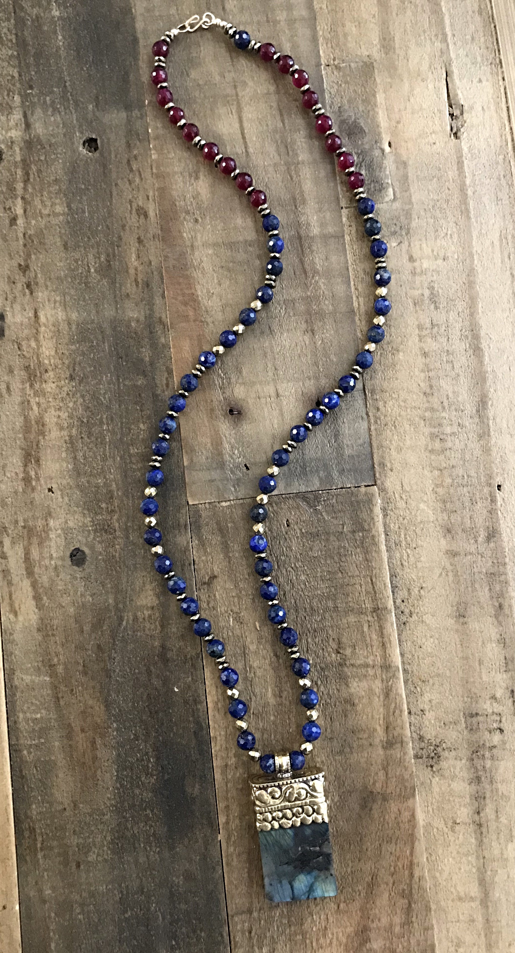 Lab n’ Relic NeckGarland