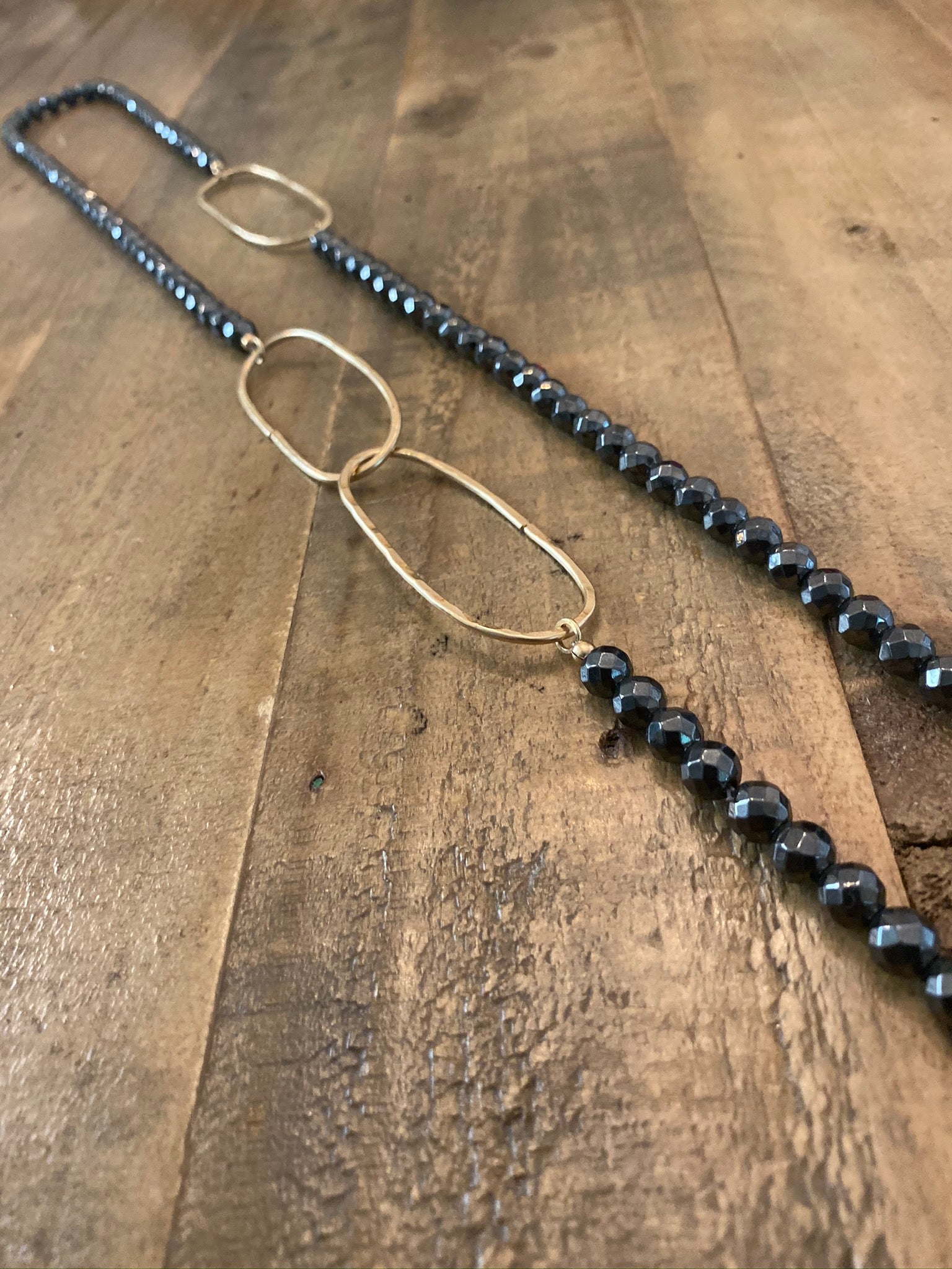 Triple Link Neck Garland