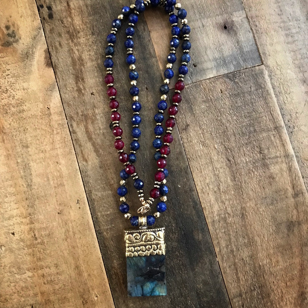 Lab n’ Relic NeckGarland