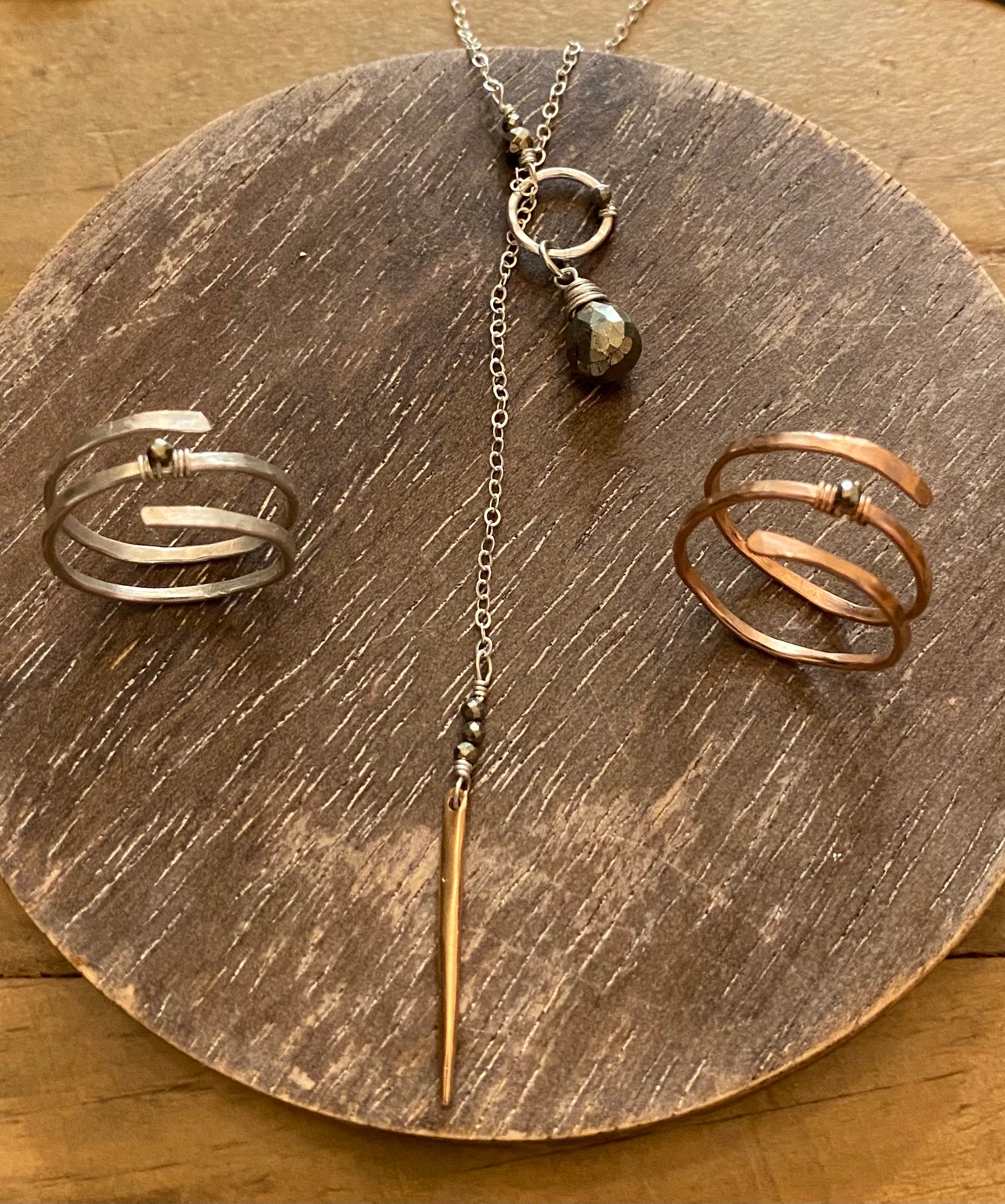 Sweet Stone N’ Spike Lariat