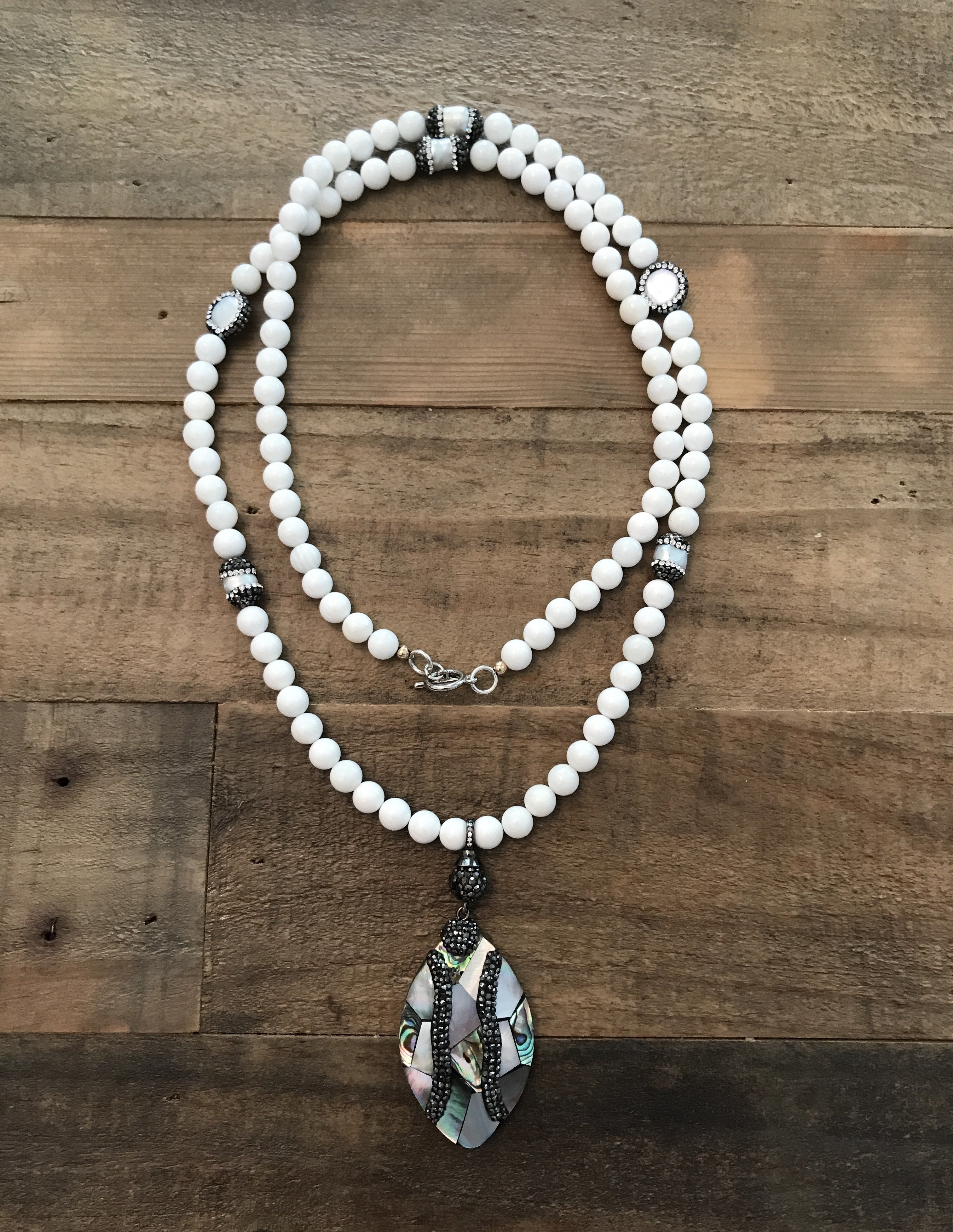 Crystal Dipped Abalone n’ Pearl NeckGarland