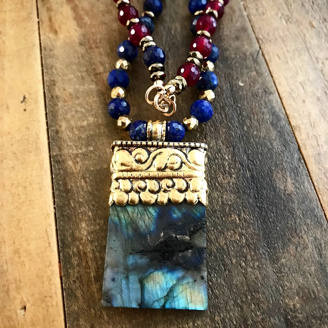 Lab n’ Relic NeckGarland