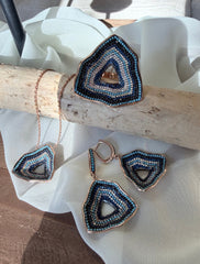 Ode d'Aquarian Pendant Necklace