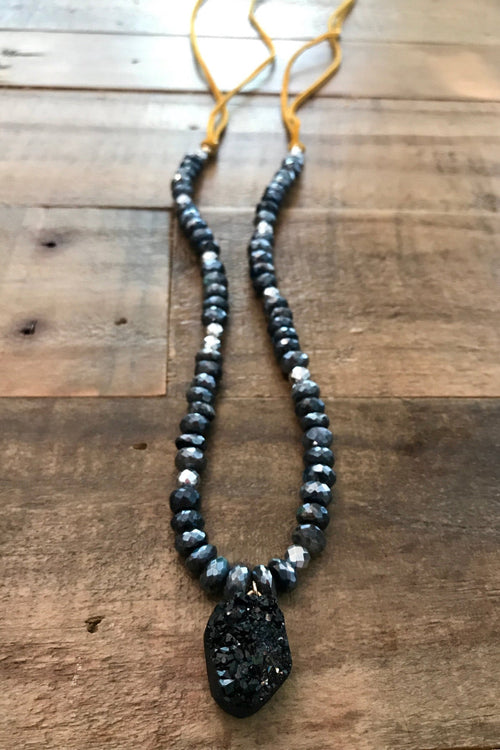 Black n’ Blue Ice Strand